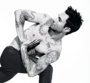 Adam-Levine-Yoga