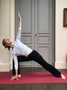 yael-bloch-posture-angle-lateral-ashrams-yoga
