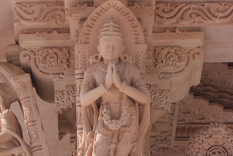 La signification de Namasté Eclairage d'une yogini