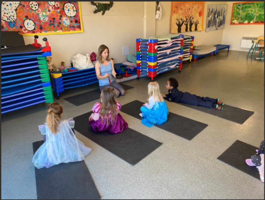 cours-yoga-enfants-periscolaire